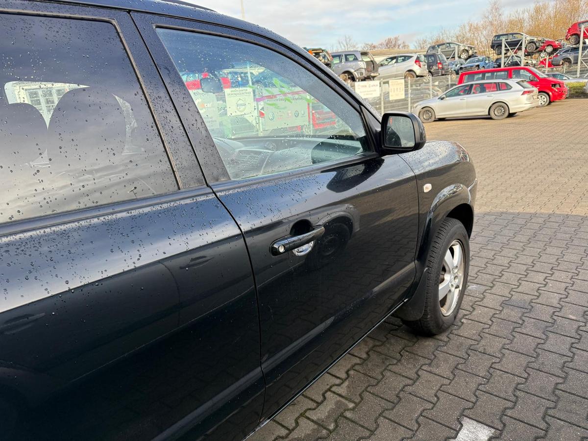 Hyundai Tucson JM original T&uuml;r vorn rechts EB Ebony Black Rohbau BJ06